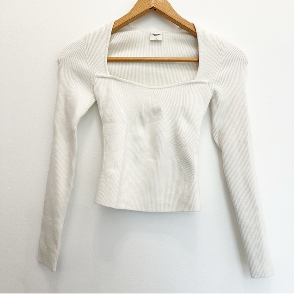 Abercrombie & Fitch Ribbed Knit Cropped Sweater Top White Medium Sweetheart Neck - Picture 1 of 7